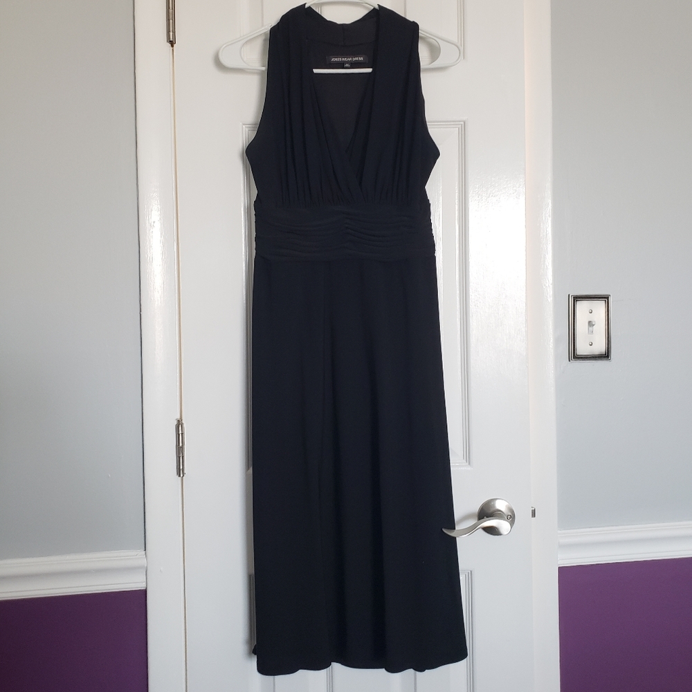 Jones Wear Black Dress